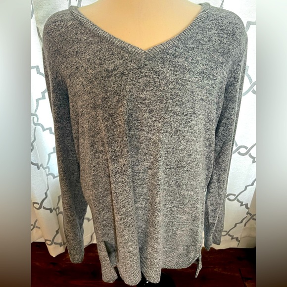 🍀 Lucky Brand Sweater 🍀 - Picture 1 of 5